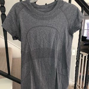 Lululemon swiftly tech short sleeve 8